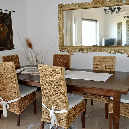 Virginia Villa
