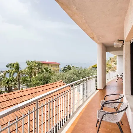 Virginia Villa *